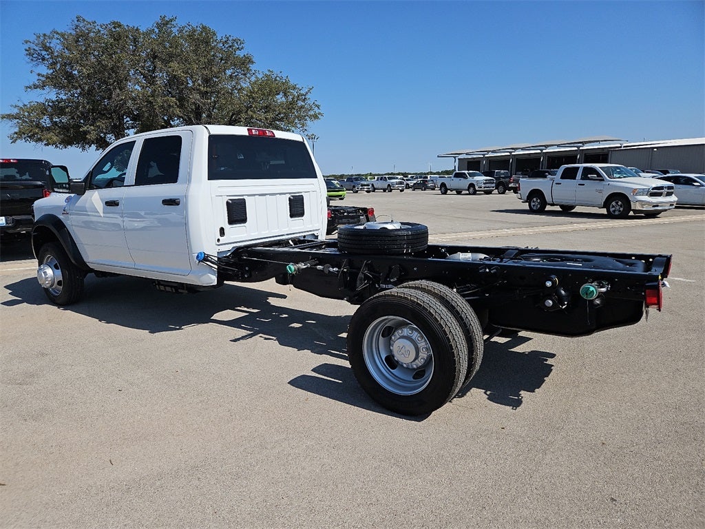 2026 RAM Ram 5500 Chassis Cab RAM 5500 TRADESMAN CHASSIS CREW CAB 4X4 84' CA