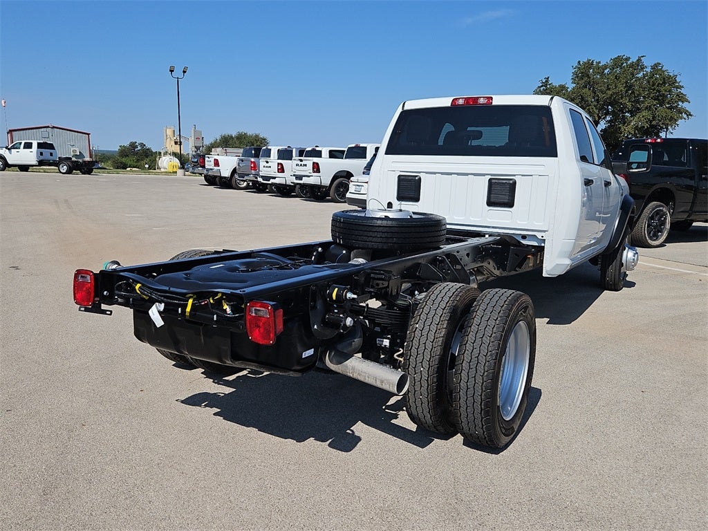 2026 RAM Ram 5500 Chassis Cab RAM 5500 TRADESMAN CHASSIS CREW CAB 4X4 84' CA