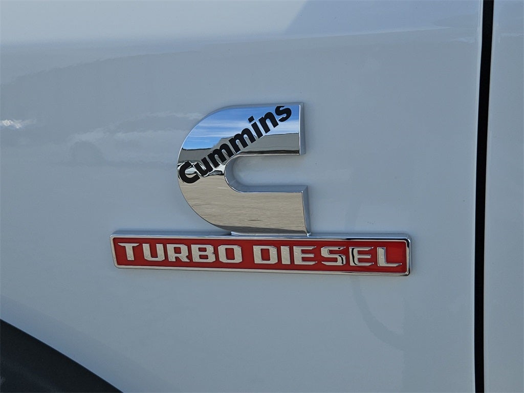 2026 RAM Ram 5500 Chassis Cab RAM 5500 TRADESMAN CHASSIS CREW CAB 4X4 84' CA