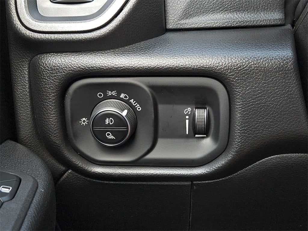 2026 RAM Ram 5500 Chassis Cab RAM 5500 TRADESMAN CHASSIS CREW CAB 4X4 84' CA