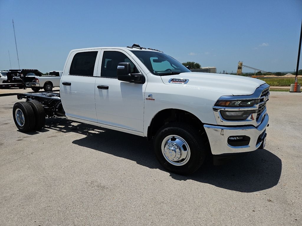 2026 RAM 3500 Chassis RAM 3500 TRADESMAN CREW CAB CHASSIS 4X4 60' CA