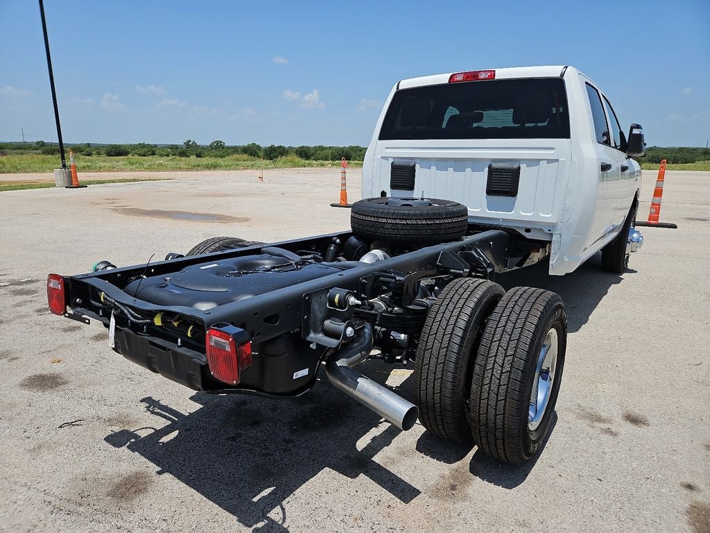 2026 RAM 3500 Chassis RAM 3500 TRADESMAN CREW CAB CHASSIS 4X4 60' CA