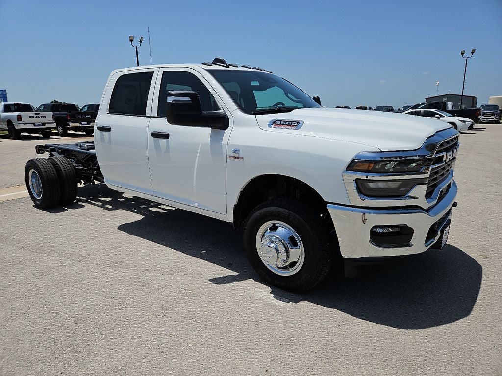 2026 RAM 3500 Chassis Cab RAM 3500 TRADESMAN CREW CAB CHASSIS 4X4 60' CA