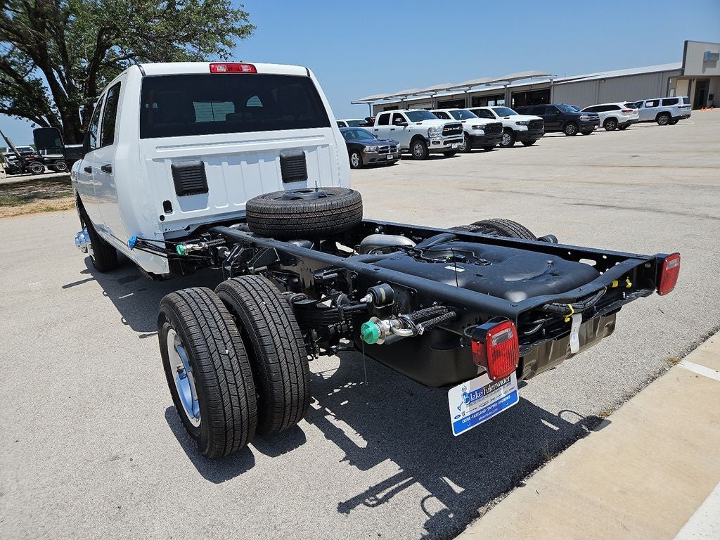 2026 RAM 3500 Chassis Cab RAM 3500 TRADESMAN CREW CAB CHASSIS 4X4 60' CA