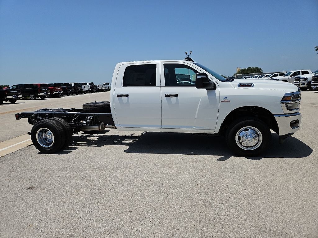 2026 RAM 3500 Chassis Cab RAM 3500 TRADESMAN CREW CAB CHASSIS 4X4 60' CA