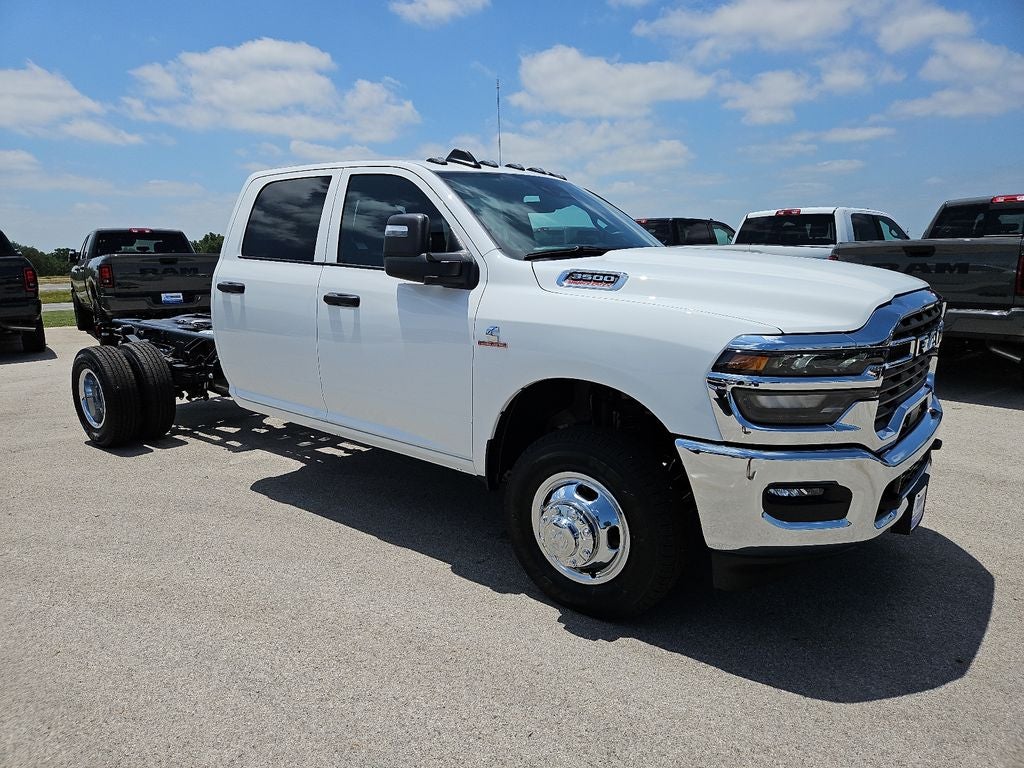 2026 RAM 3500 Chassis Cab RAM 3500 TRADESMAN CREW CAB CHASSIS 4X4 60' CA