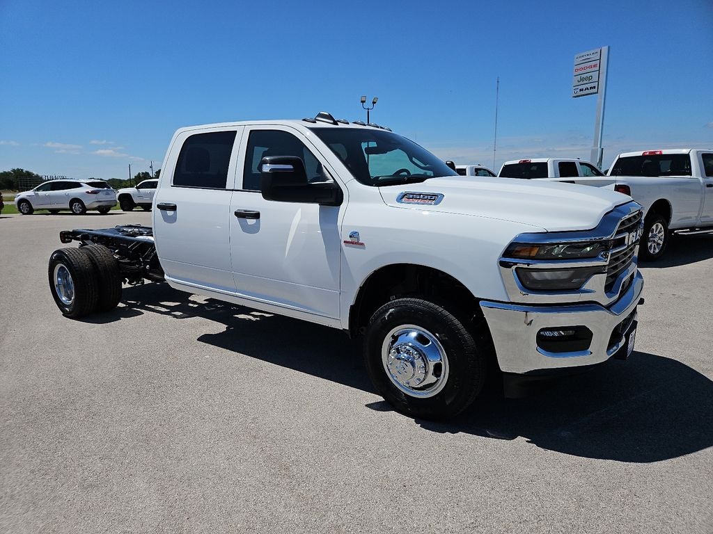2026 RAM 3500 Chassis Cab RAM 3500 TRADESMAN CREW CAB CHASSIS 4X4 60' CA