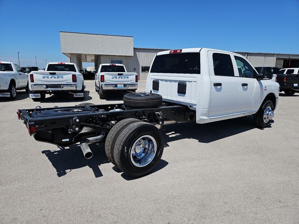 2026 RAM 3500 Chassis Cab RAM 3500 TRADESMAN CREW CAB CHASSIS 4X4 60' CA