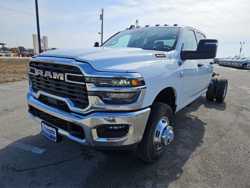 2026 RAM Ram 3500 Chassis Cab RAM 3500 TRADESMAN CREW CAB CHASSIS 4X4 60' CA