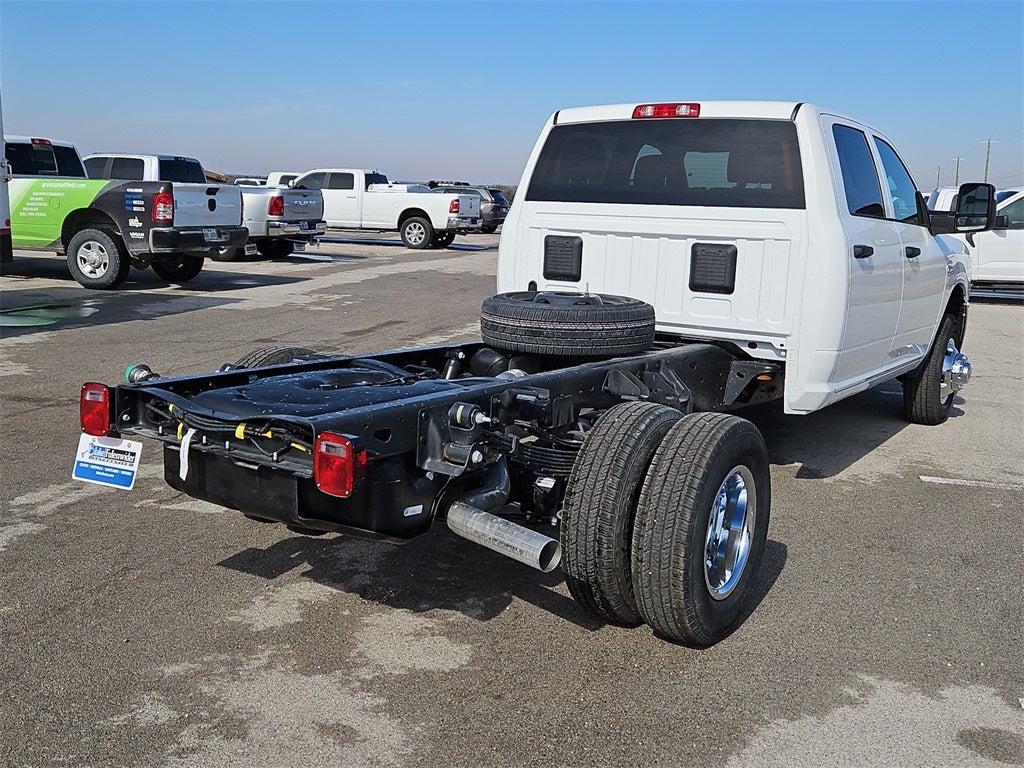 2026 RAM Ram 3500 Chassis Cab RAM 3500 TRADESMAN CREW CAB CHASSIS 4X4 60' CA
