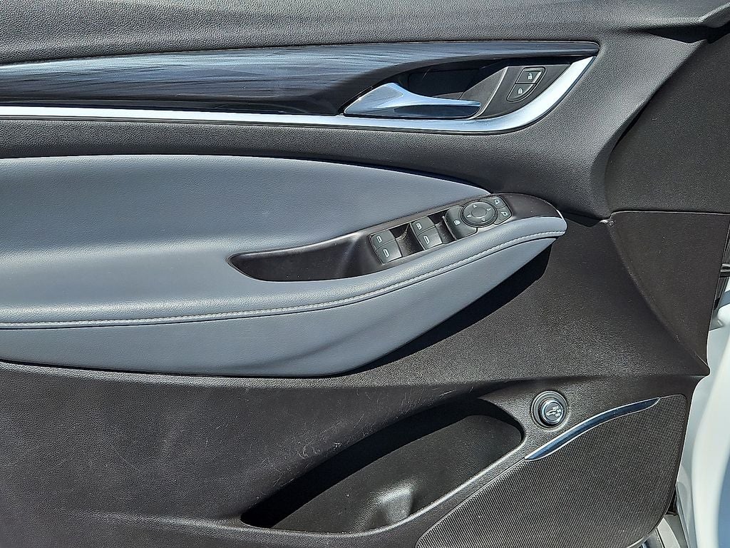 2020 Buick Enclave FWD Essence