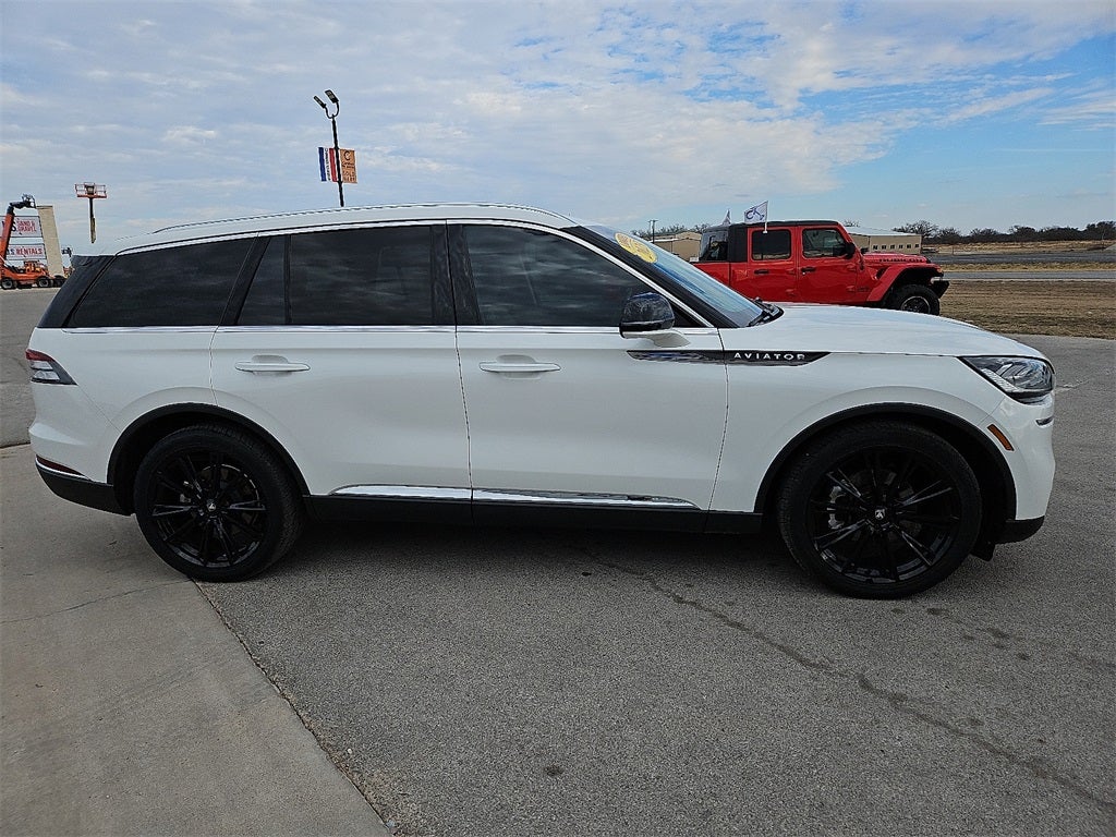 2023 Lincoln Aviator Standard