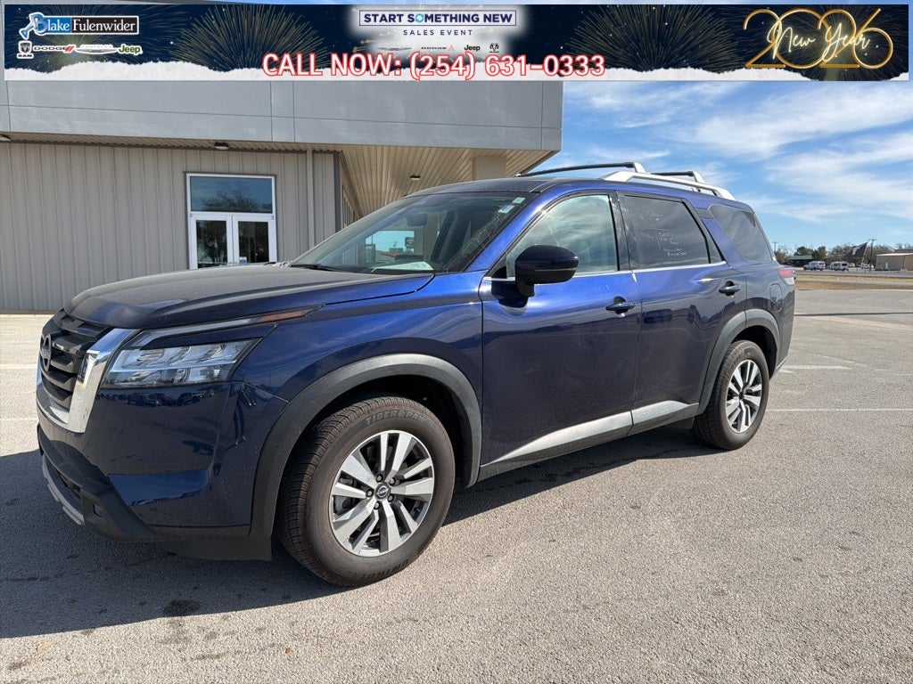 2023 Nissan Pathfinder SL 4WD