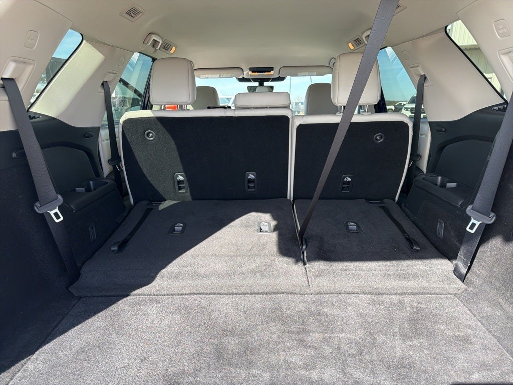 2023 Nissan Pathfinder SL 4WD