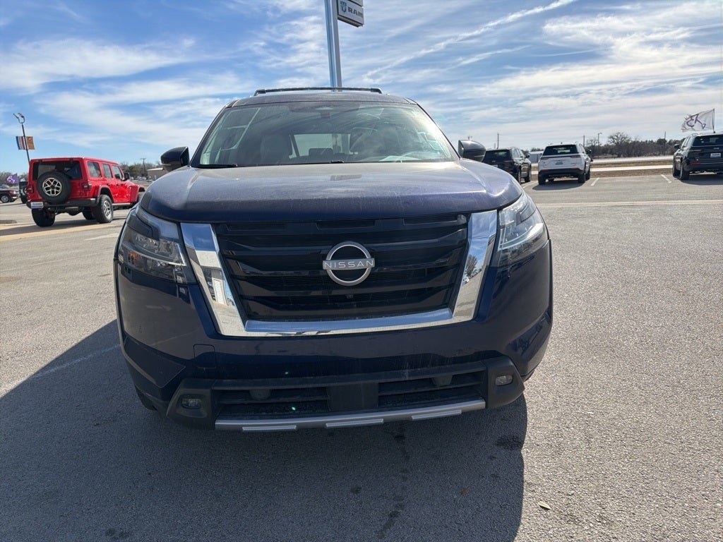 2023 Nissan Pathfinder SL 4WD