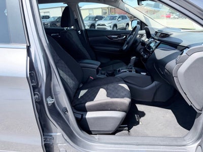 2020 Nissan Rogue Sport SV FWD Xtronic CVT