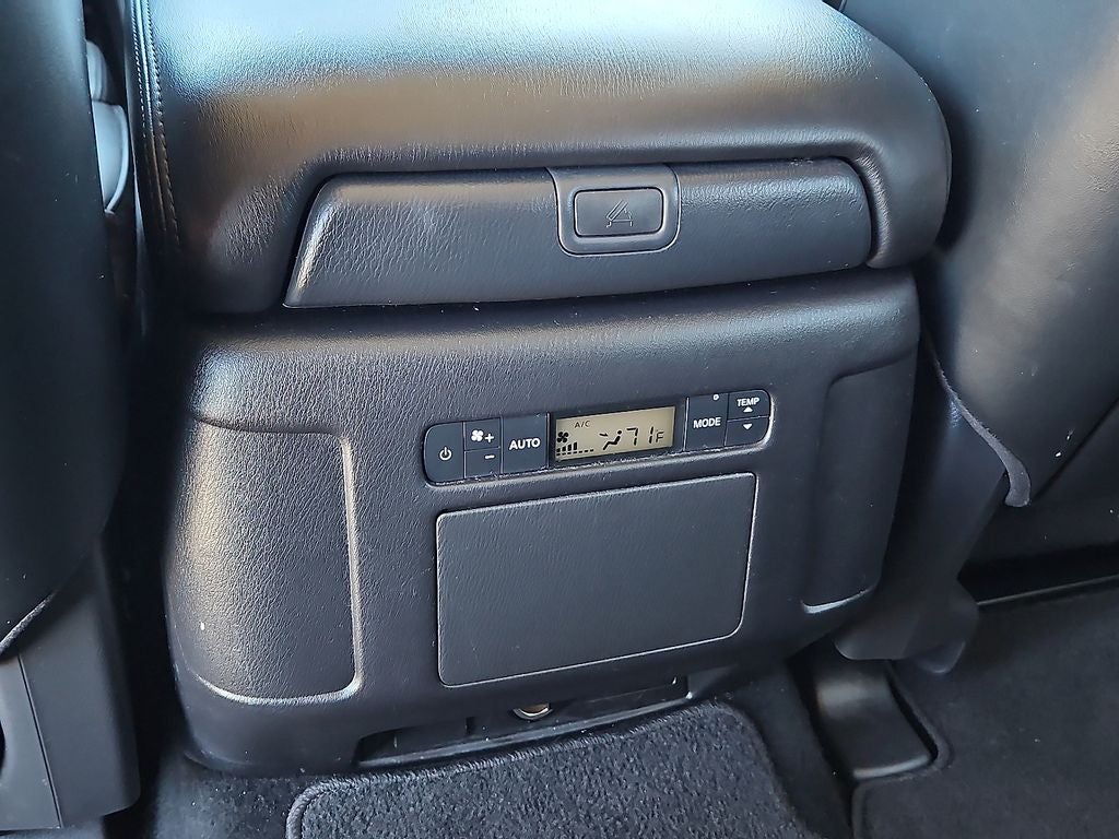 2024 Nissan Armada SV 2WD