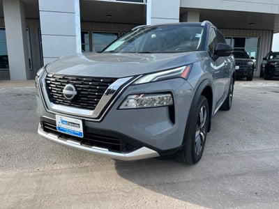 2023 Nissan Rogue Platinum FWD
