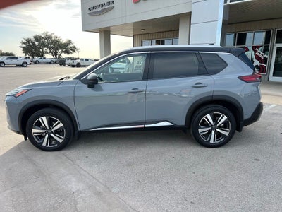 2023 Nissan Rogue Platinum FWD