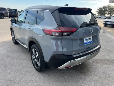 2023 Nissan Rogue Platinum FWD