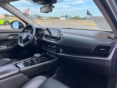 2023 Nissan Rogue Platinum FWD