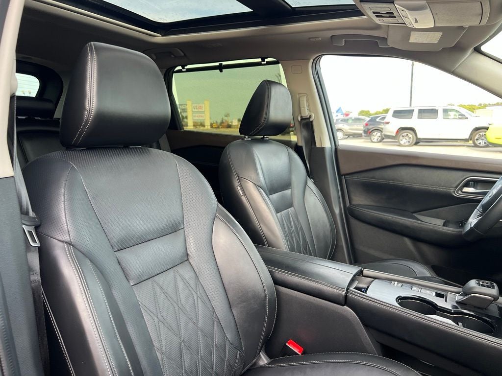 2023 Nissan Rogue Platinum FWD