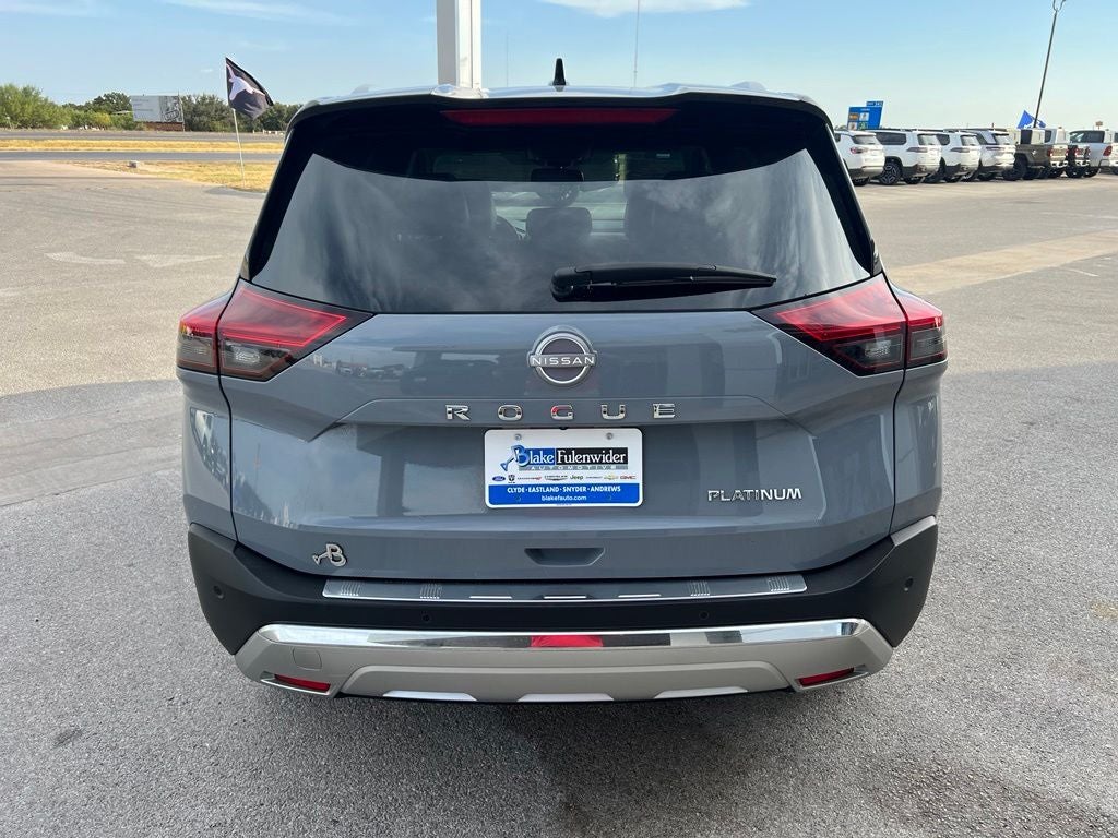2023 Nissan Rogue Platinum FWD