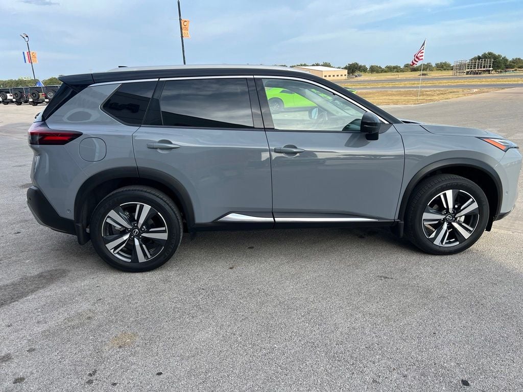 2023 Nissan Rogue Platinum FWD