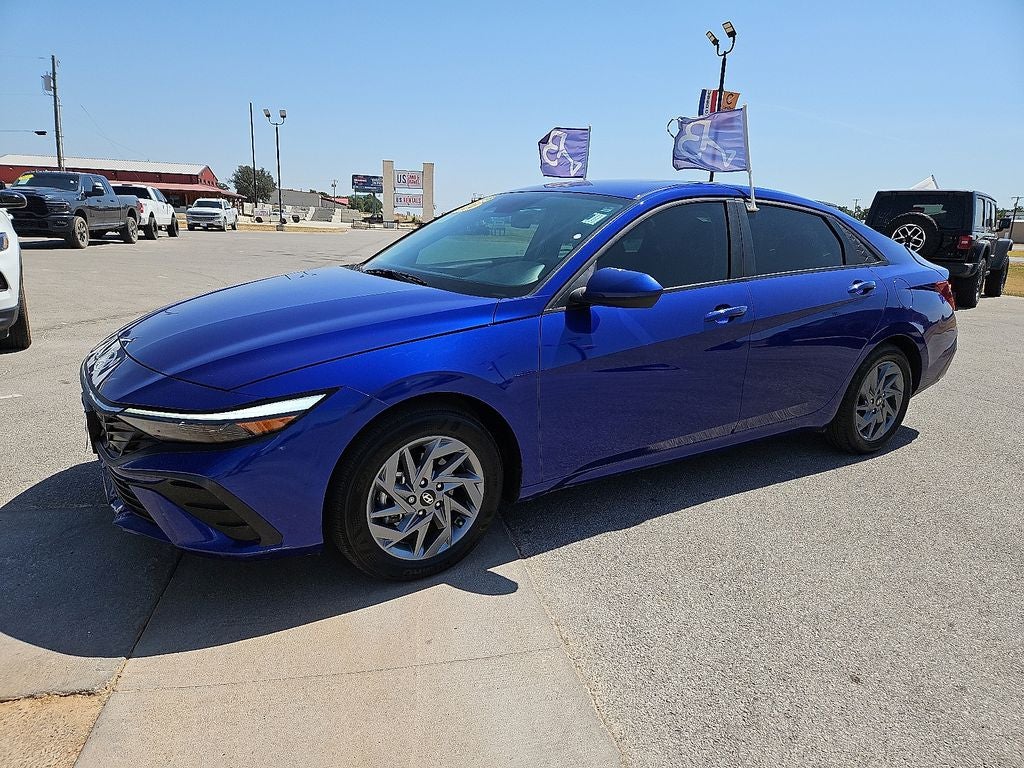 Used 2024 Hyundai Elantra SEL with VIN KMHLM4DG7RU795341 for sale in Eastland, TX