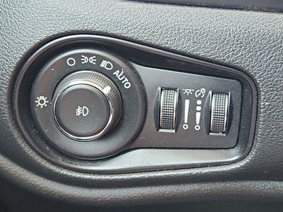 2017 Jeep Renegade Altitude FWD