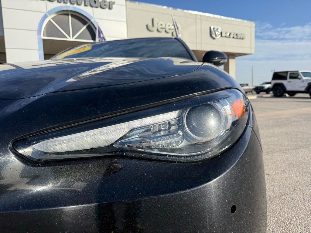 2022 Alfa Romeo Giulia Ti RWD