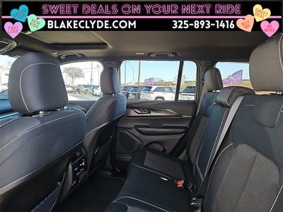 2025 Jeep Grand Cherokee Laredo