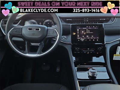 2025 Jeep Grand Cherokee Laredo