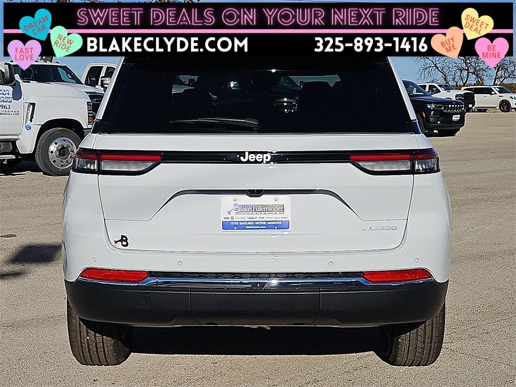 2025 Jeep Grand Cherokee Laredo