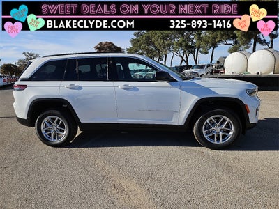 2025 Jeep Grand Cherokee Laredo