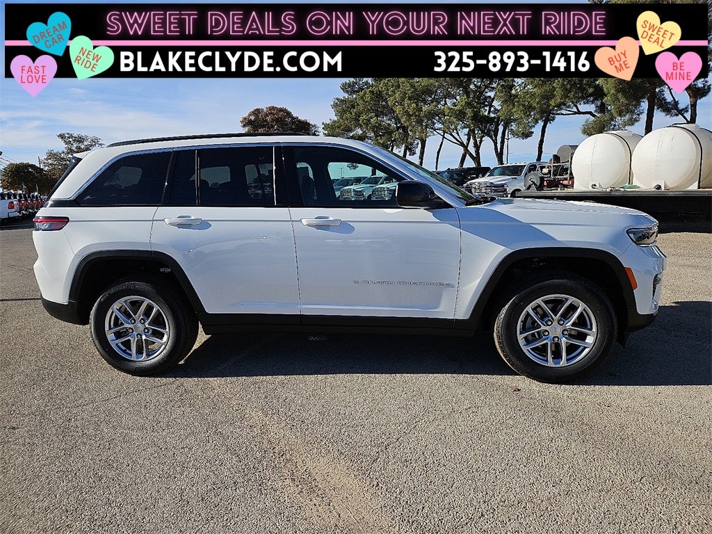 2025 Jeep Grand Cherokee Laredo