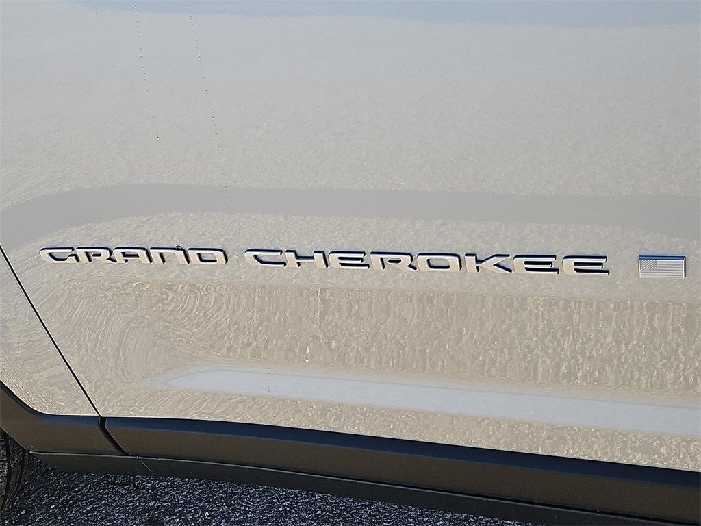 2025 Jeep Grand Cherokee Laredo X