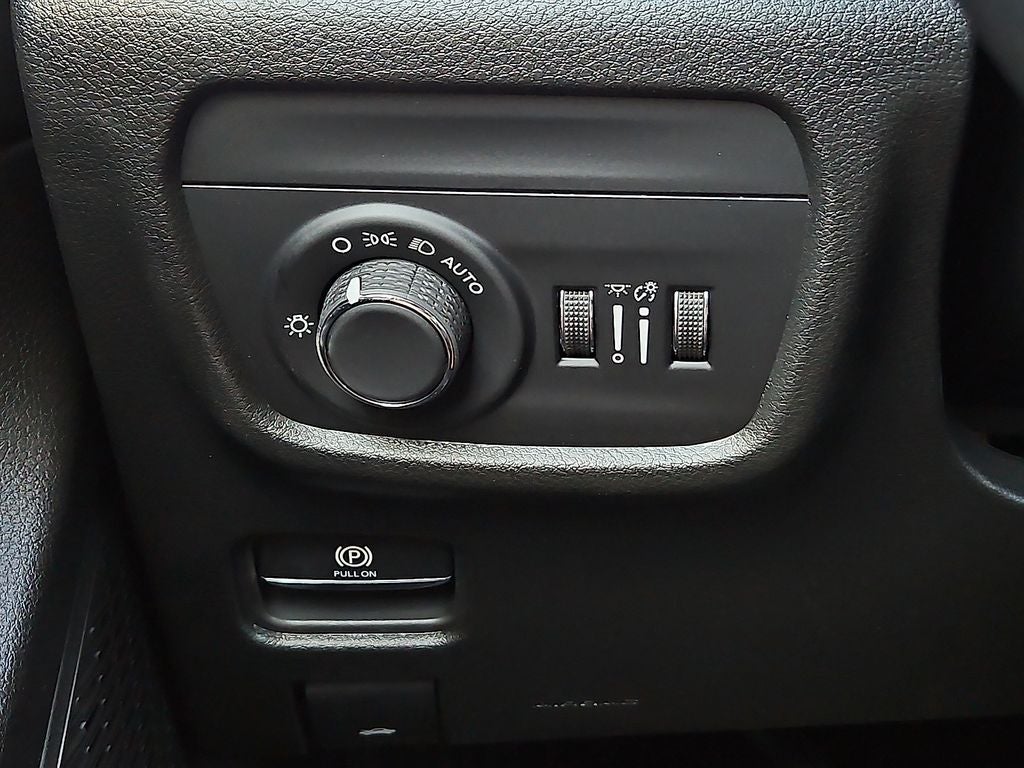 2026 Jeep Grand Cherokee Laredo X