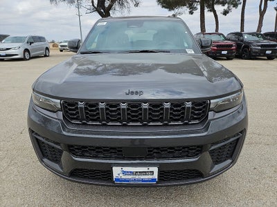 2026 Jeep Grand Cherokee Laredo