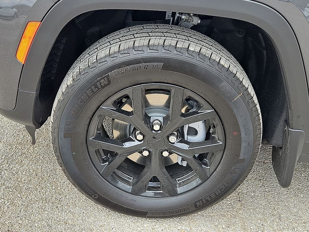 2026 Jeep Grand Cherokee Laredo