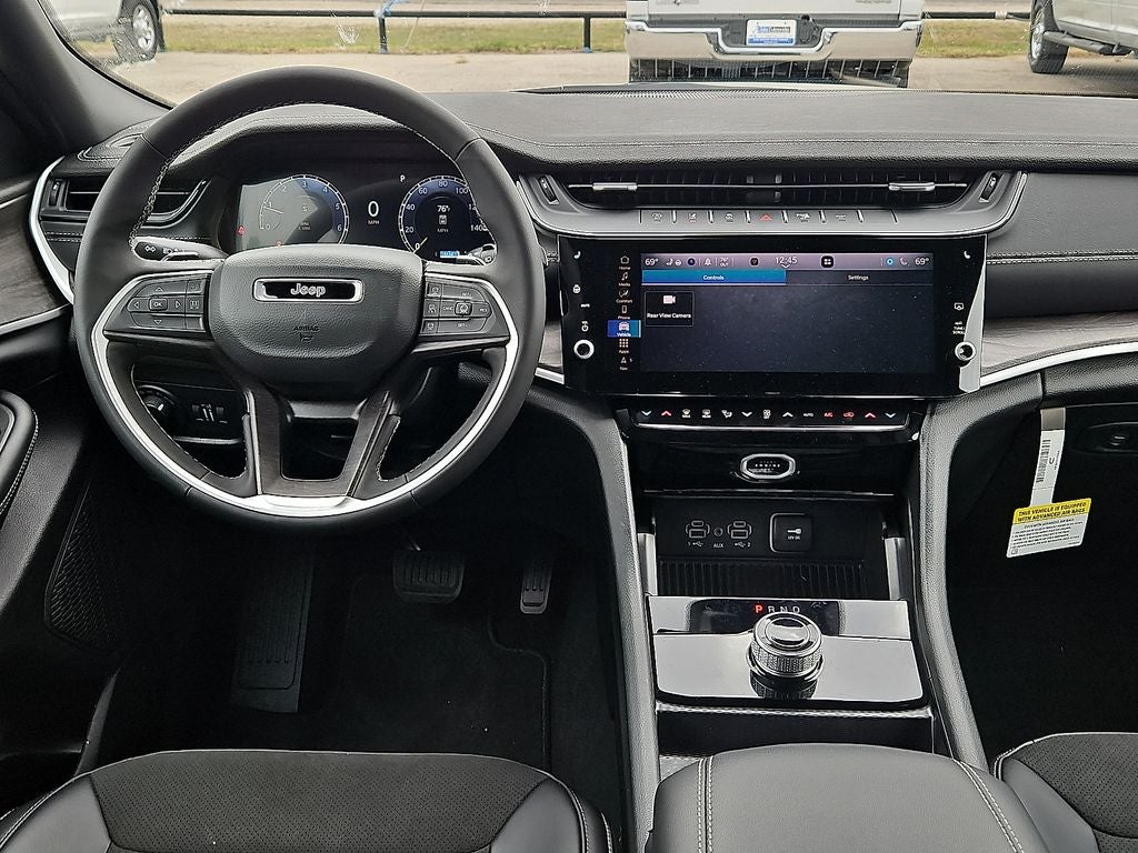 2026 Jeep Grand Cherokee Laredo