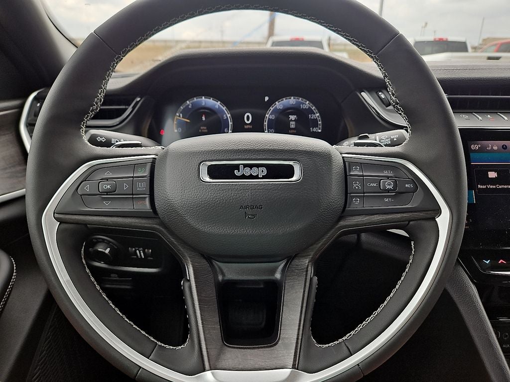 2026 Jeep Grand Cherokee Laredo