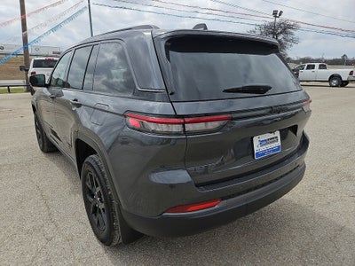 2026 Jeep Grand Cherokee Laredo