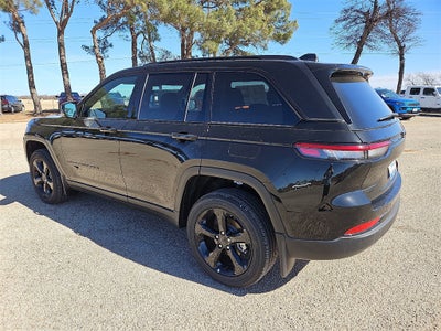 2025 Jeep Grand Cherokee Laredo