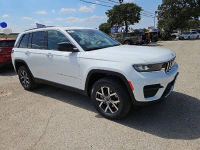 2027 Jeep Grand Cherokee Laredo X