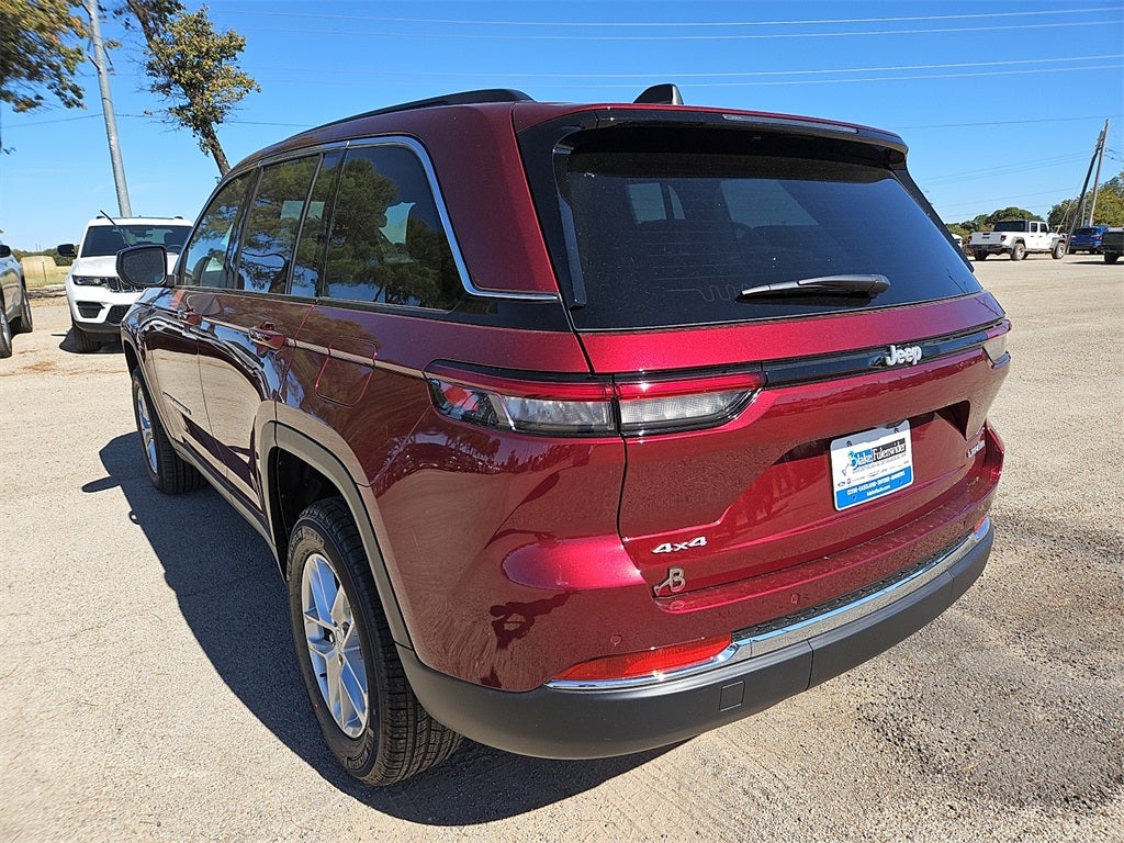 2025 Jeep Grand Cherokee Laredo