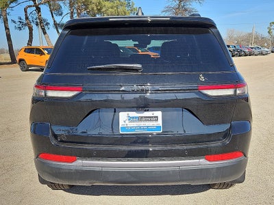 2026 Jeep Grand Cherokee Laredo