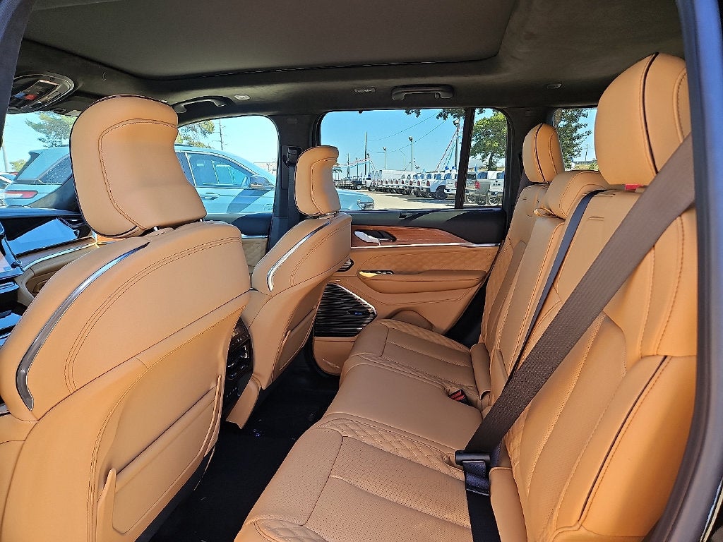 2027 Jeep Grand Cherokee GRAND CHEROKEE SUMMIT 4X4