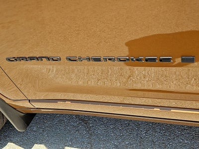 2026 Jeep Grand Cherokee Summit