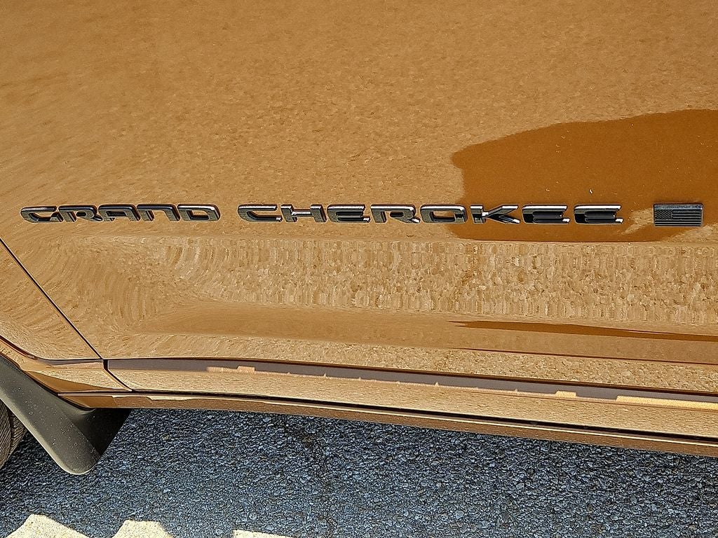 2026 Jeep Grand Cherokee Summit